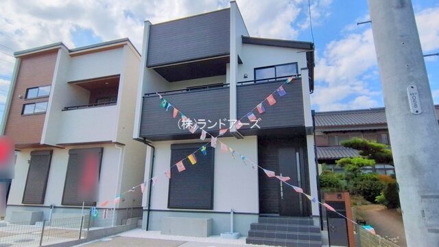 建売住宅の外観写真（弥富市五明4丁目_2号棟・東栄住宅/ブルーミングガーデン）