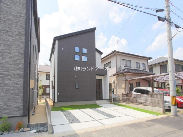 日進市岩崎台2期2棟_1号棟_20240807_1_0730708 - 株式会社ランドアーズ|名古屋の一戸建て(建売・中古戸建)・中古マンション・賃貸管理・不動産売却 建売住宅の外観写真(日進市岩崎台2期2棟_1号棟・タクトホーム/グラファーレ)