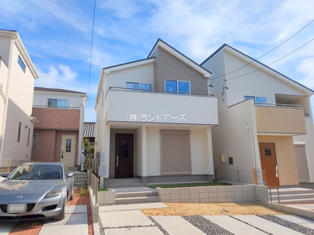 建売住宅の外観写真（東浦町緒川8期5棟_4号棟・タクトホーム/グラファーレ）