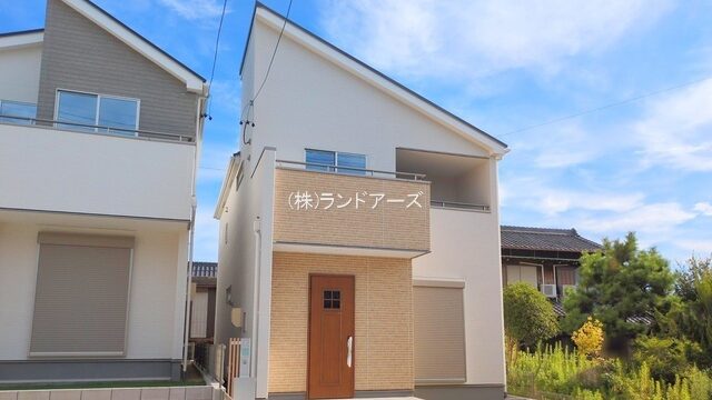 建売住宅の外観写真（東浦町緒川8期5棟_4号棟・タクトホーム/グラファーレ）