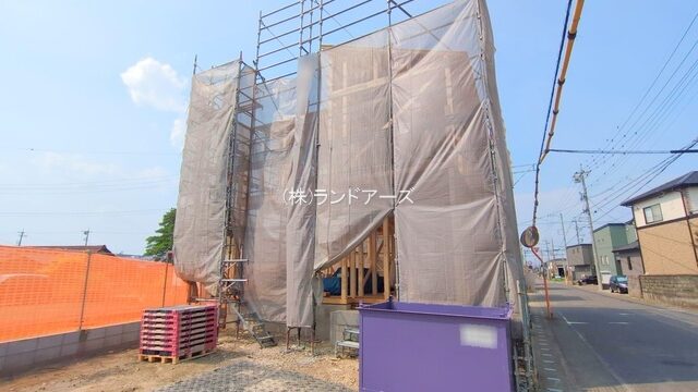 建売住宅の外観写真（江南市高屋町本郷_4号棟・東栄住宅/ブルーミングガーデン）