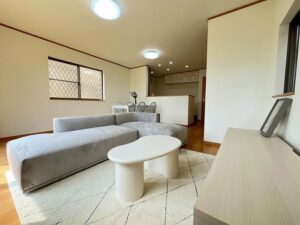 名古屋市守山区脇田町807の中古戸建 - 株式会社ランドアーズ|名古屋の一戸建て(建売・中古戸建)・中古マンション・賃貸管理・不動産売却 名古屋市守山区脇田町807の中古戸建