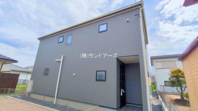 建売住宅の外観写真（春日井市中央台六丁目_2号棟・一建設/リーブルガーデン）