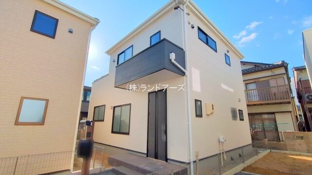 建売住宅の外観写真（春日井市東野町西二丁目_2号棟・一建設/リーブルガーデン）