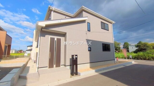 建売住宅の外観写真（江南市宮後町砂場東23－P1_5号棟・アイダ設計/いろどりアイタウン）