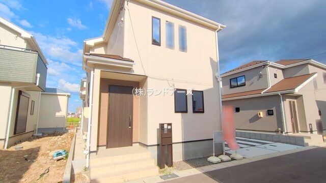 建売住宅の外観写真（江南市宮後町砂場東23－P1_6号棟・アイダ設計/いろどりアイタウン）