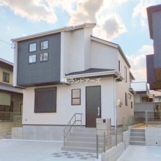 建売住宅の外観写真（瀬戸市八幡台6丁目_2号棟・東栄住宅/ブルーミングガーデン）