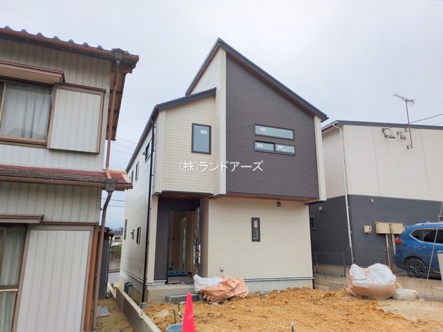 建売住宅の外観写真（知多市八幡東大清水_1号棟・東栄住宅/ブルーミングガーデン）