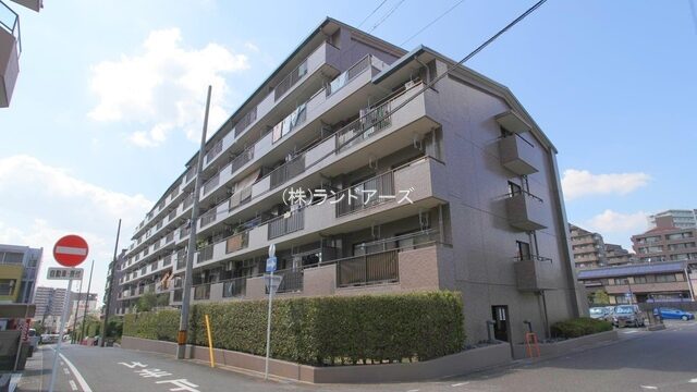 中古マンションの外観写真（ライフウェルズ日進_E-1号室）