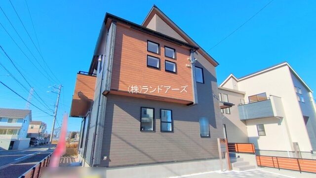 建売住宅の外観写真（名古屋市名東区梅森坂1丁目_2号棟・東栄住宅/ブルーミングガーデン）
