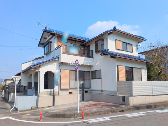 小牧市古雅4丁目16-7番の中古戸建
