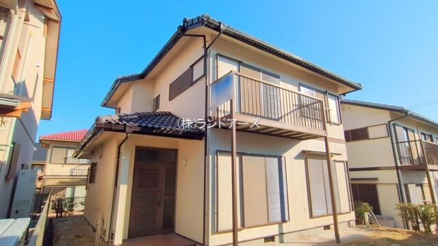 愛知郡東郷町白鳥3丁目21-16の中古戸建