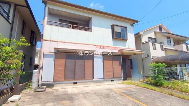 愛西市稲葉町米野18-4の中古戸建
