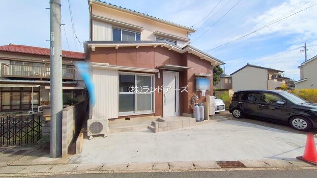 愛西市須依町北前2337-15の中古戸建