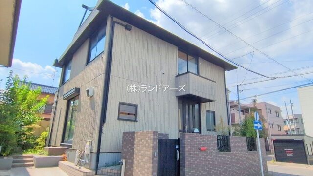春日井市中野町2丁目8-16の中古戸建