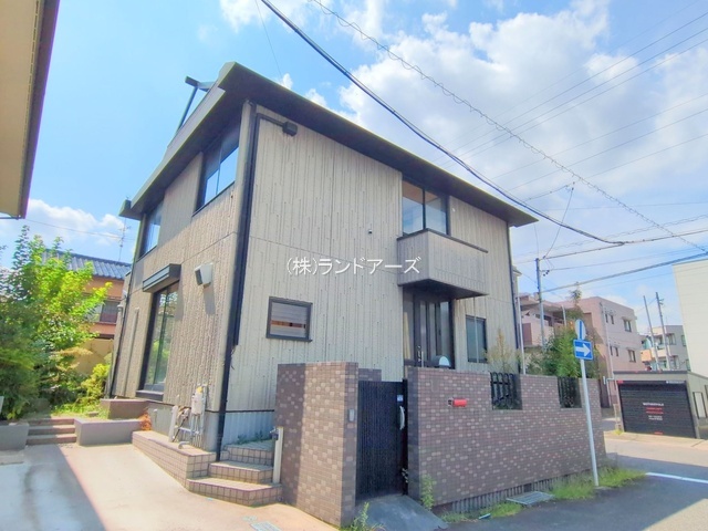 春日井市中野町2丁目8-16の中古戸建
