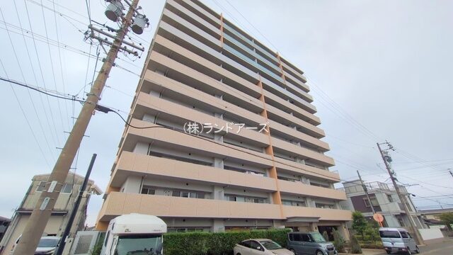 中古マンションの外観写真（ファミリアーレ東起_201号室）