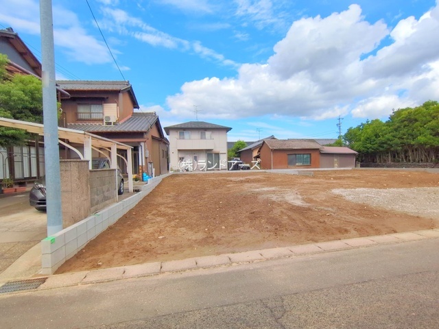 一宮市佐千原屋敷_1号棟_20250929_8_0851660 - 株式会社ランドアーズ|名古屋の一戸建て(建売・中古戸建)・中古マンション・賃貸管理・不動産売却 建売住宅の外観写真(一宮市佐千原屋敷_1号棟・東栄住宅/ブルーミングガーデン)