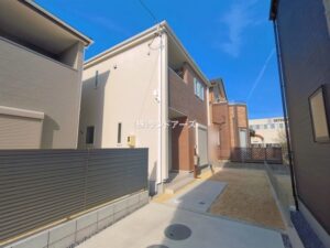 北名古屋市熊之庄第十三_2号棟_20260403_1_0838825 - 株式会社ランドアーズ|名古屋の一戸建て(建売・中古戸建)・中古マンション・賃貸管理・不動産売却 建売住宅の外観写真(北名古屋市熊之庄第十三_2号棟・一建設/リーブルガーデン)