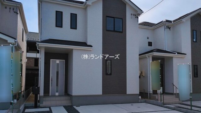 建売住宅の外観写真（北名古屋市薬師寺_B号棟/飯田産業/ハートフルタウン）