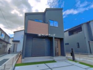 建売住宅の外観写真（北名古屋市六ツ師8期4棟_4号棟・タクトホーム/グラファーレ）
