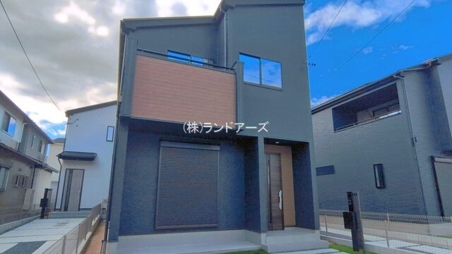 建売住宅の外観写真（北名古屋市六ツ師8期4棟_4号棟・タクトホーム/グラファーレ）