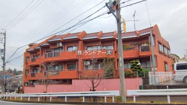 中古マンションの外観写真（ロイヤル鹿子_202号室）