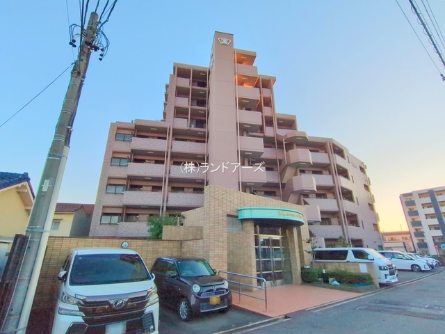 中古マンションの外観写真（宝マンション日比野_206号室）