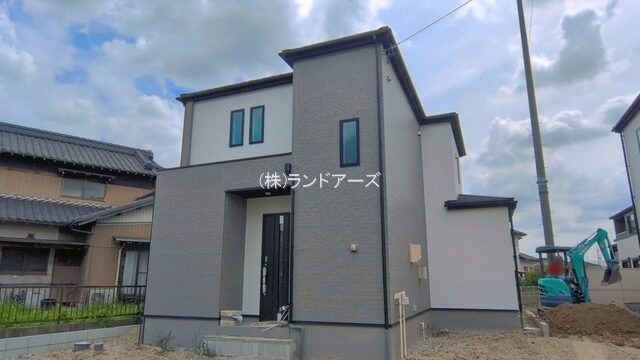 建売住宅の外観写真（名古屋市上志段味6期4棟_3号棟・タクトホーム/グラファーレ）
