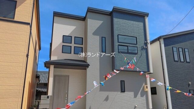 建売住宅の外観写真（名古屋市港区船頭場2丁目802_1号棟・東栄住宅/ブルーミングガーデン）