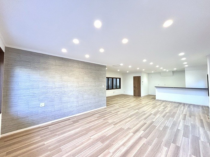 1 - 株式会社ランドアーズ|名古屋の一戸建て(建売・中古戸建)・中古マンション・賃貸管理・不動産売却 名古屋市名東区八前3丁目909の中古戸建