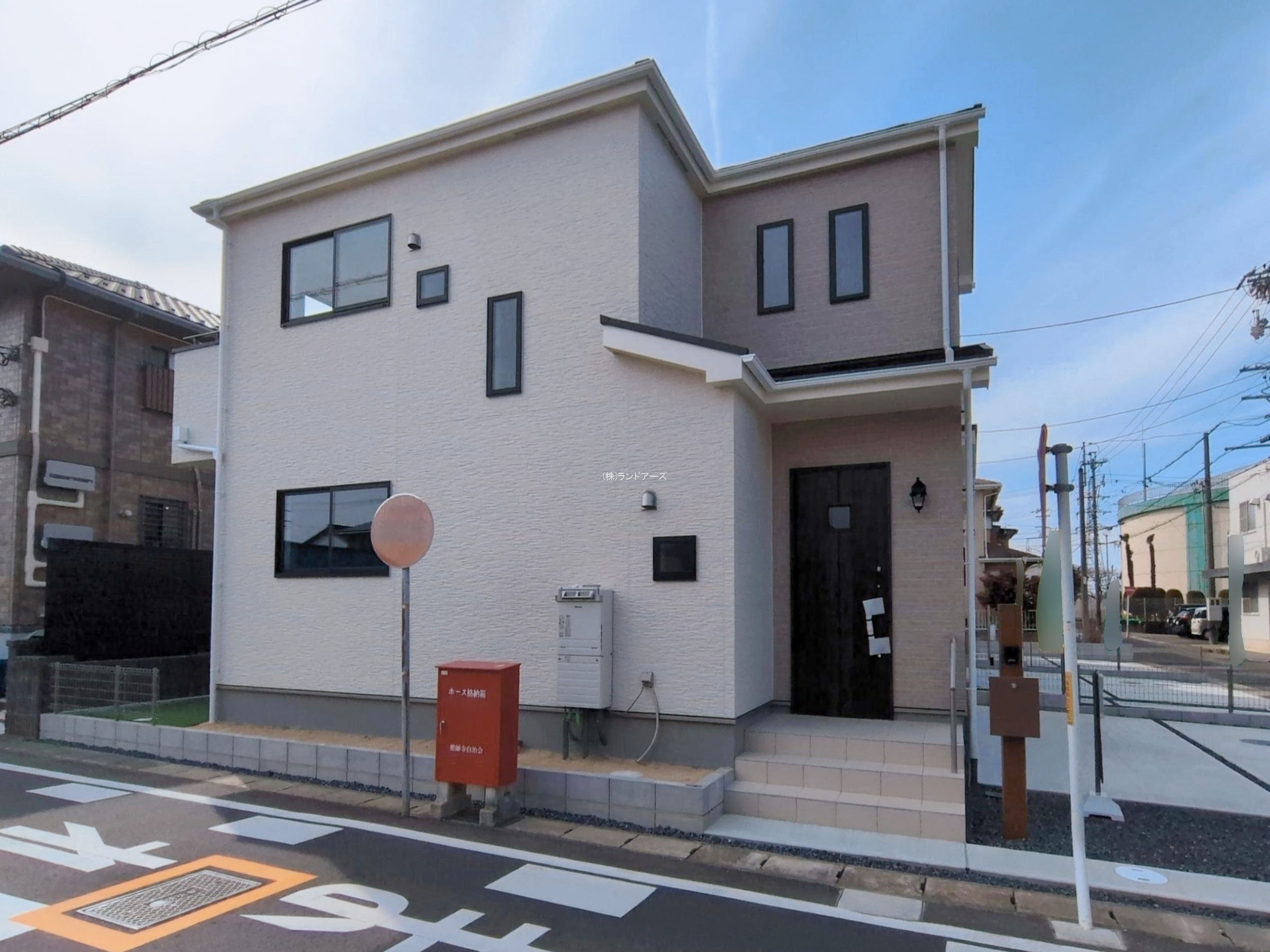 北名古屋市薬師寺山浦(戸建)C 1 - 株式会社ランドアーズ|名古屋の一戸建て(建売・中古戸建)・中古マンション・賃貸管理・不動産売却 北名古屋市薬師寺山浦(戸建)C 1
