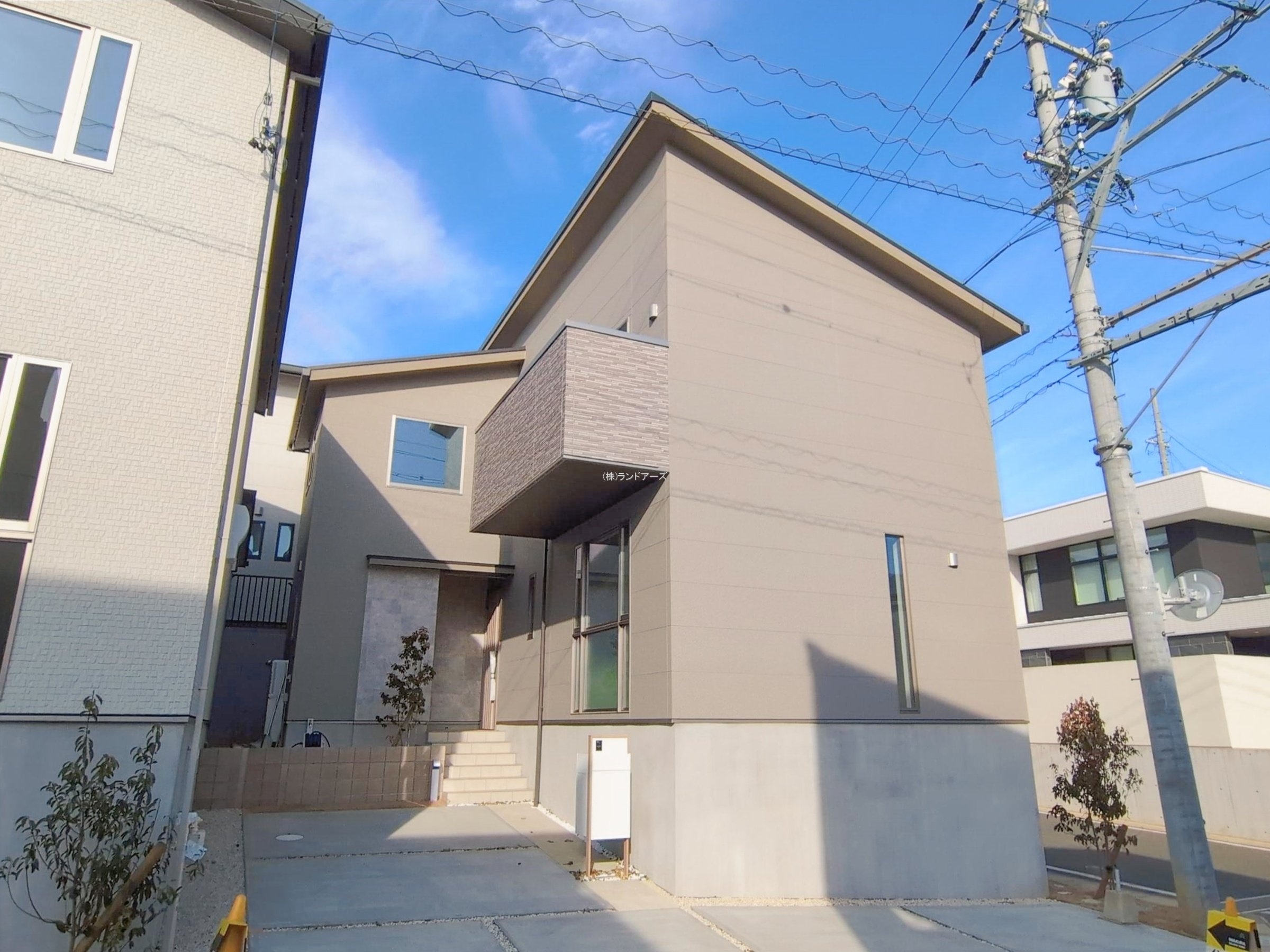 東海市富木島町石根(戸建)04 1 - 株式会社ランドアーズ|名古屋の一戸建て(建売・中古戸建)・中古マンション・賃貸管理・不動産売却 東海市富木島町石根(戸建)04 1
