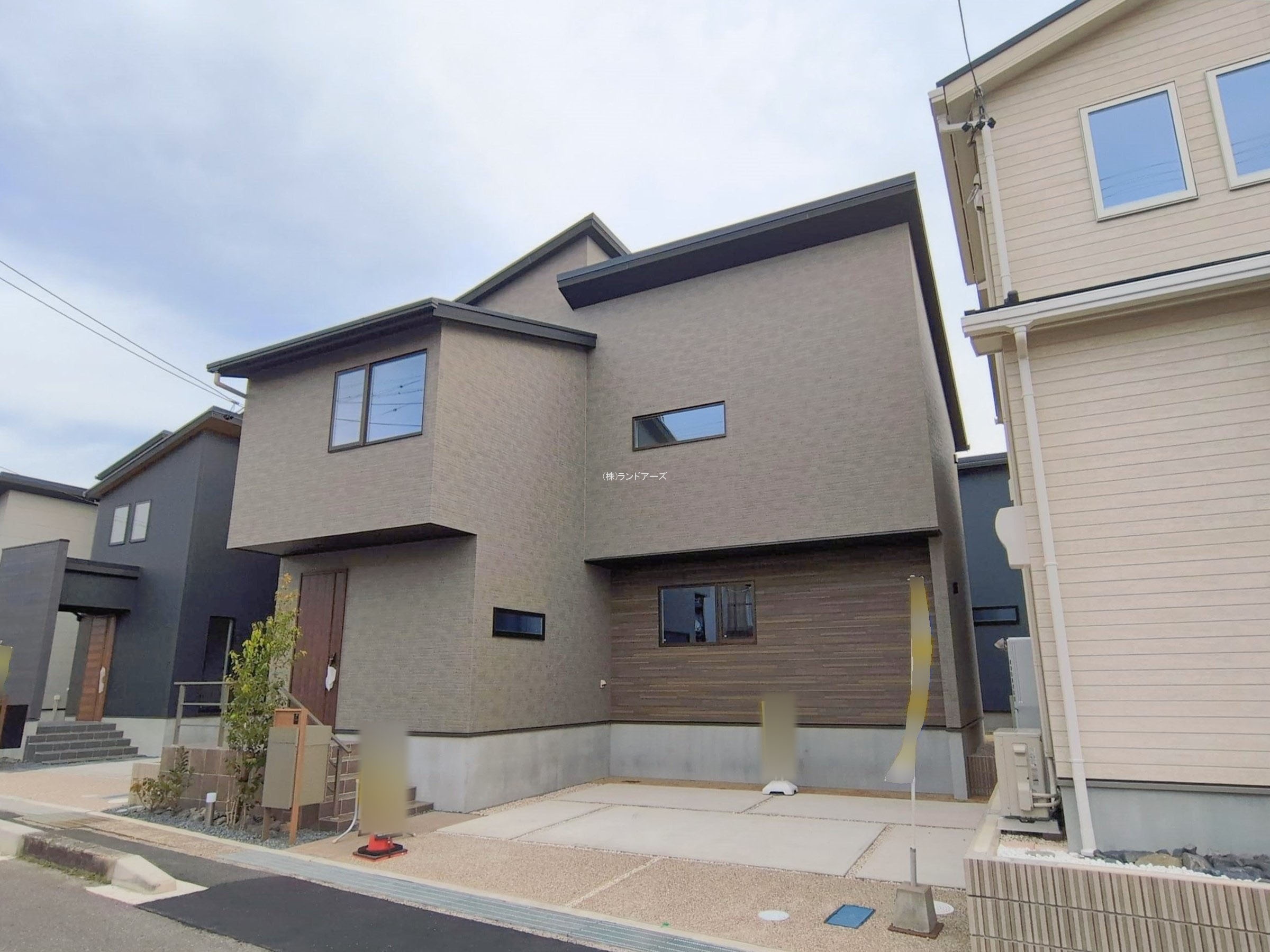 春日井市東野町西2丁目(戸建)02 1 - 株式会社ランドアーズ|名古屋の一戸建て(建売・中古戸建)・中古マンション・賃貸管理・不動産売却 春日井市東野町西2丁目(戸建)02 1