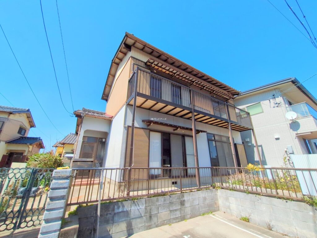 弥富市川平1丁目 1