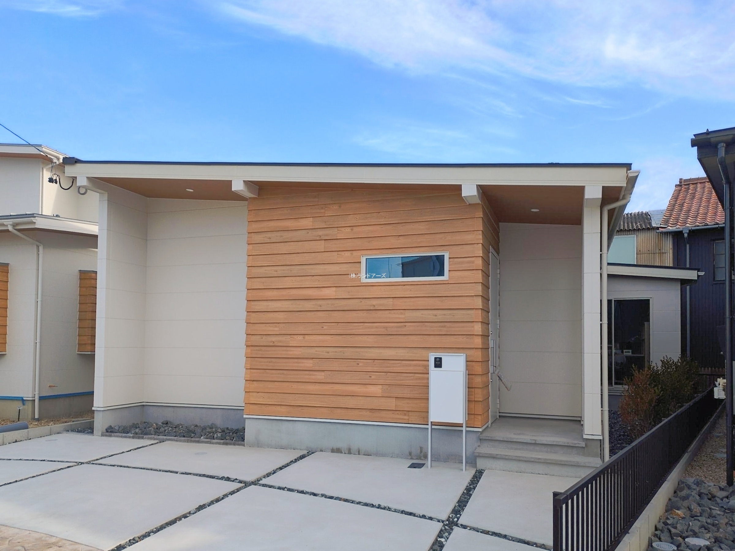 常滑市錦町3丁目(戸建)06 1 - 株式会社ランドアーズ|名古屋の一戸建て(建売・中古戸建)・中古マンション・賃貸管理・不動産売却 常滑市錦町3丁目(戸建)06 1
