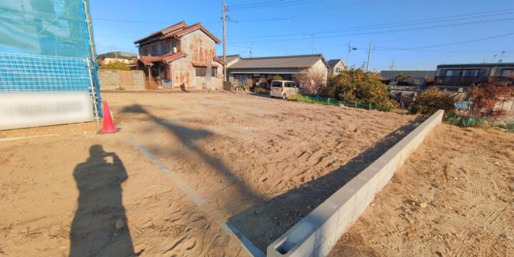 知多市大草字見内山（土地）E 1