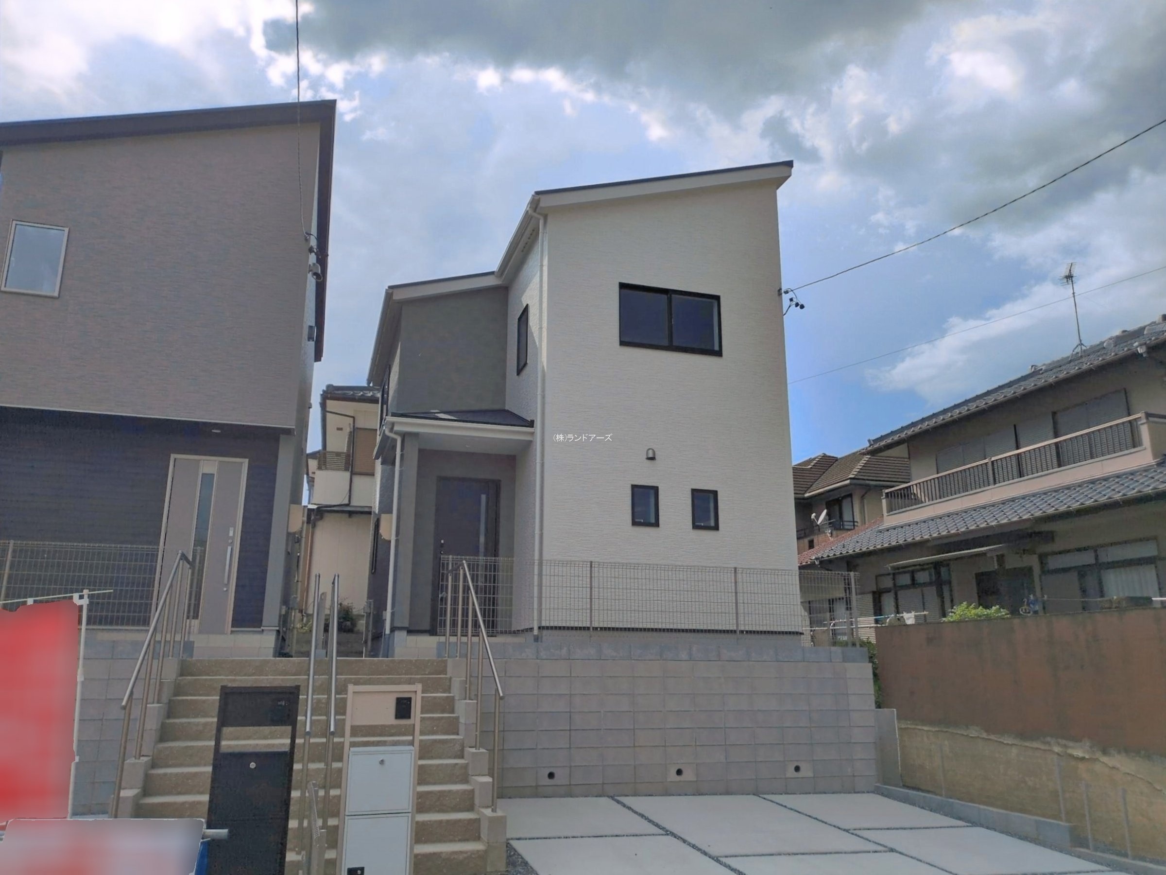小牧市大字久保一色(戸建)01 1 - 株式会社ランドアーズ|名古屋の一戸建て(建売・中古戸建)・中古マンション・賃貸管理・不動産売却 小牧市大字久保一色(戸建)01 1