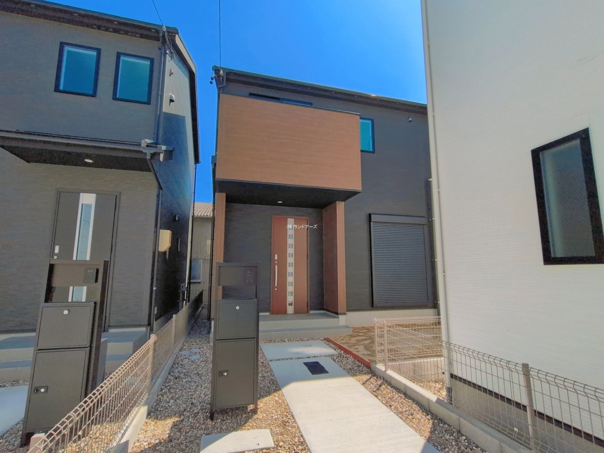 半田市瑞穂町7丁目(戸建)03 1 - 株式会社ランドアーズ|名古屋の一戸建て(建売・中古戸建)・中古マンション・賃貸管理・不動産売却 半田市瑞穂町7丁目(戸建)03 1