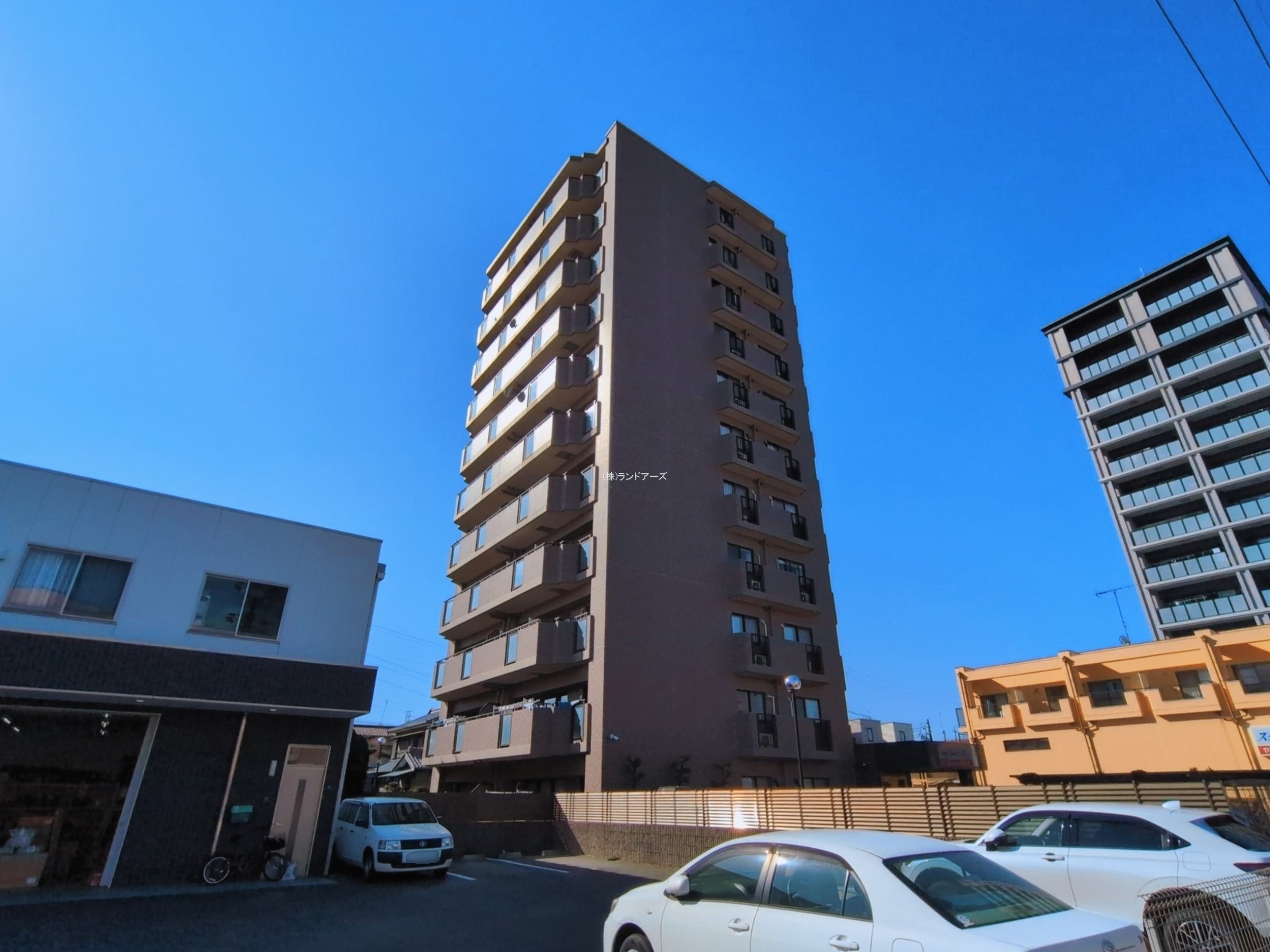 ファミール稲沢弐番館 1 - 株式会社ランドアーズ|名古屋の一戸建て(建売・中古戸建)・中古マンション・賃貸管理・不動産売却 ファミール稲沢弐番館 1