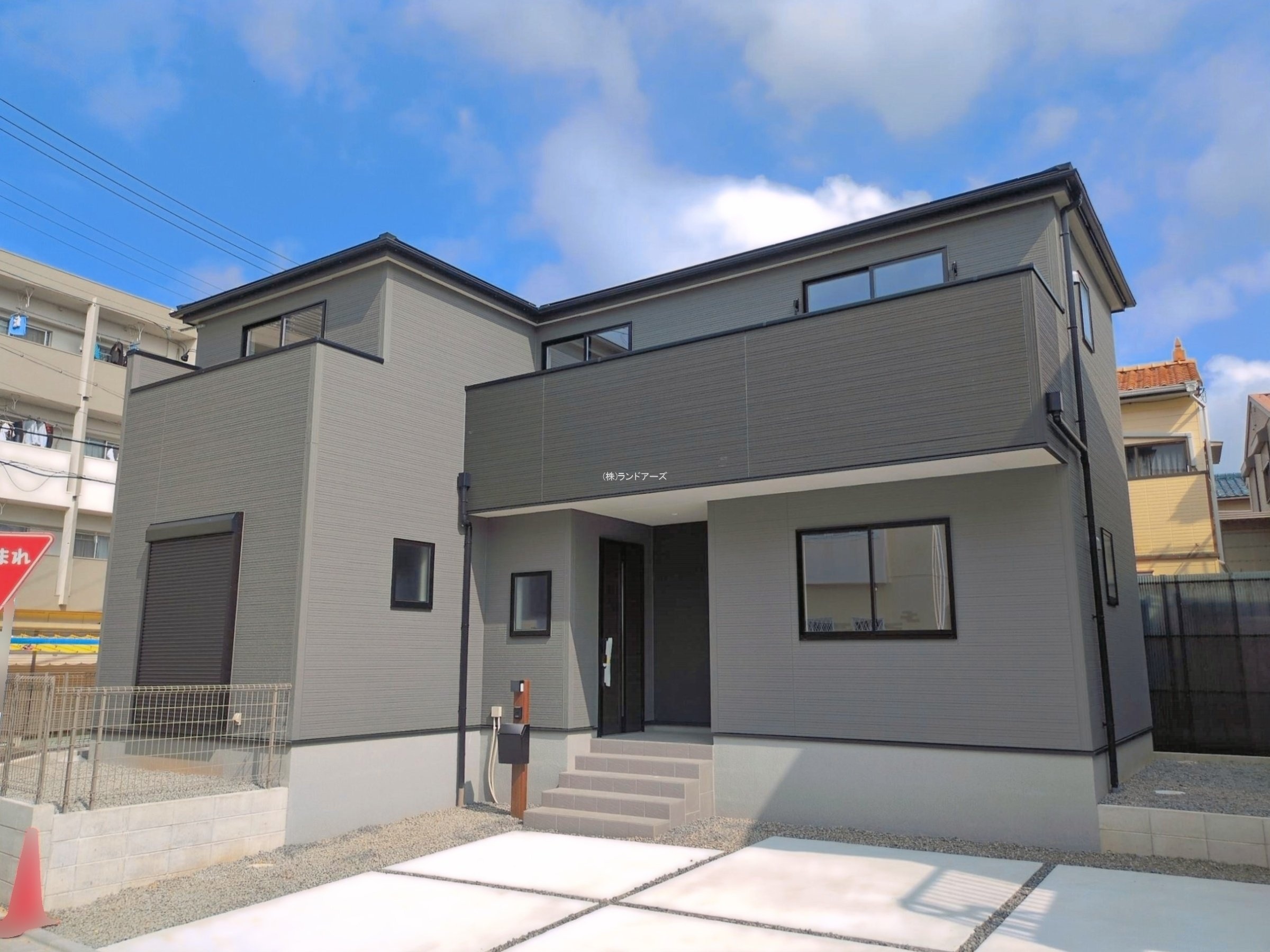 知多市日長台(戸建)01 1 - 株式会社ランドアーズ|名古屋の一戸建て(建売・中古戸建)・中古マンション・賃貸管理・不動産売却 知多市日長台(戸建)01 1