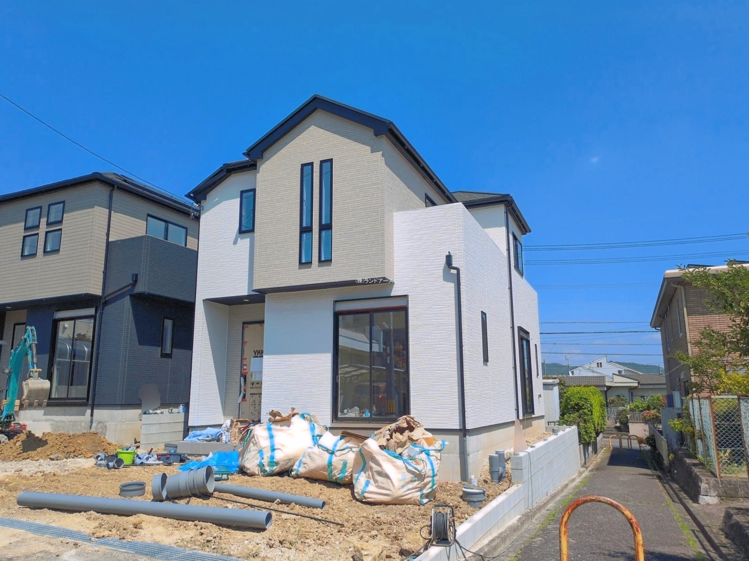 瀬戸市八幡台5丁目(戸建)02 1 - 株式会社ランドアーズ|名古屋の一戸建て(建売・中古戸建)・中古マンション・賃貸管理・不動産売却 瀬戸市八幡台5丁目(戸建)02 1