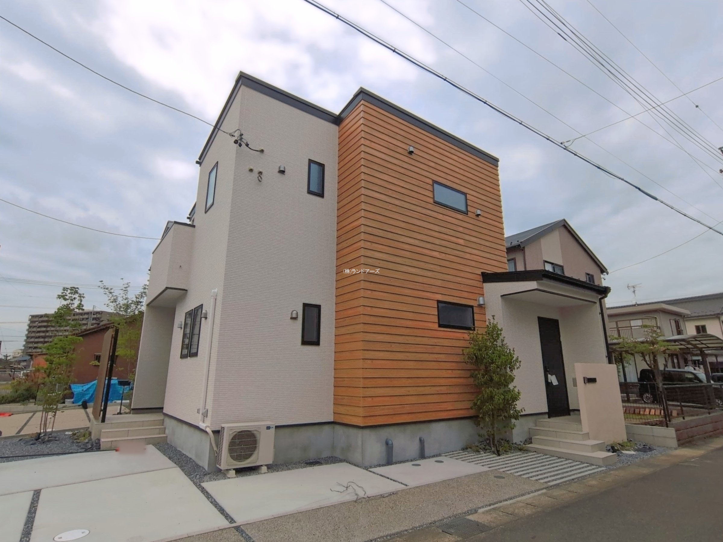 小牧市大字北外山(戸建)02 1 - 株式会社ランドアーズ|名古屋の一戸建て(建売・中古戸建)・中古マンション・賃貸管理・不動産売却 小牧市大字北外山(戸建)02 1