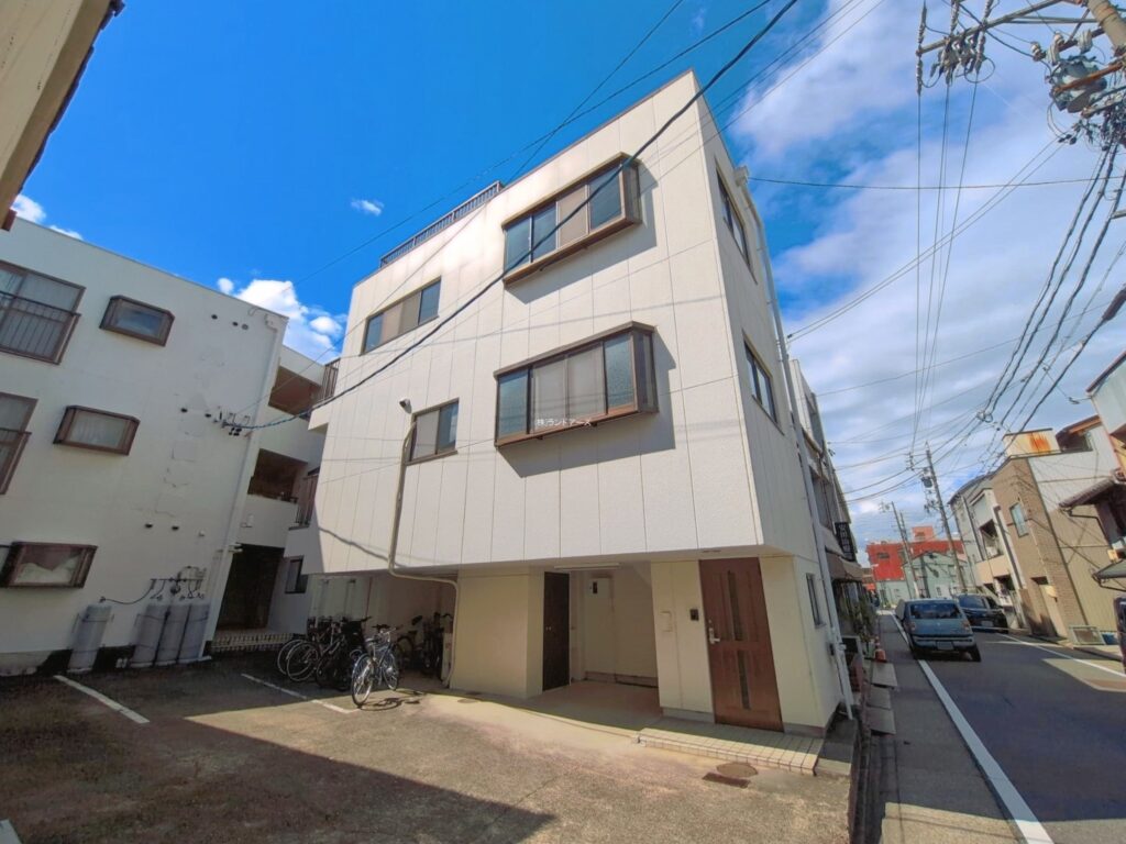 名古屋市昭和区北山本町1丁目 1