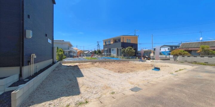 小牧市藤島町居屋敷（戸建） 1
