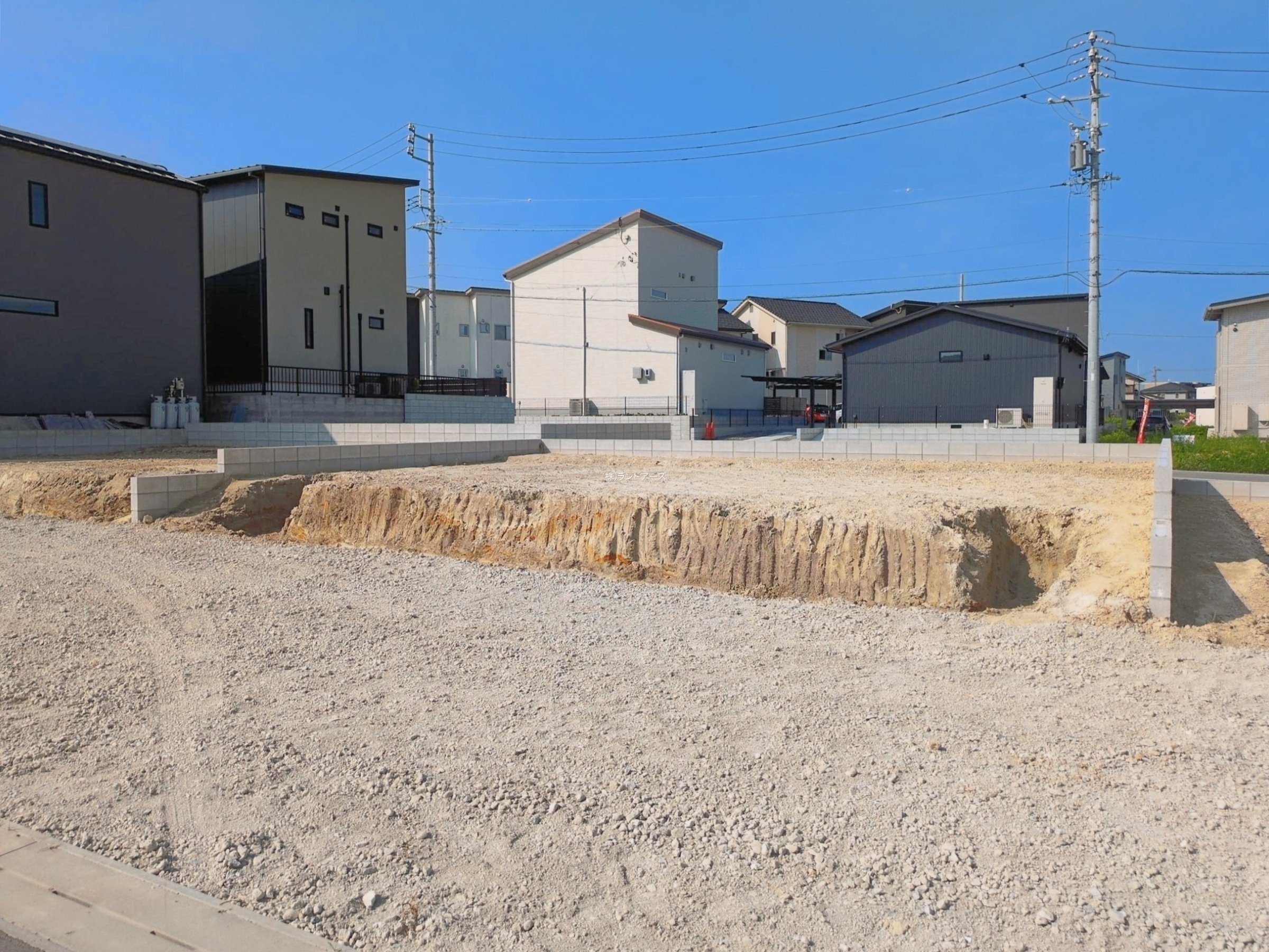 知多市新知字南新生(戸建)B 1 - 株式会社ランドアーズ|名古屋の一戸建て(建売・中古戸建)・中古マンション・賃貸管理・不動産売却 知多市新知字南新生(戸建)B 1
