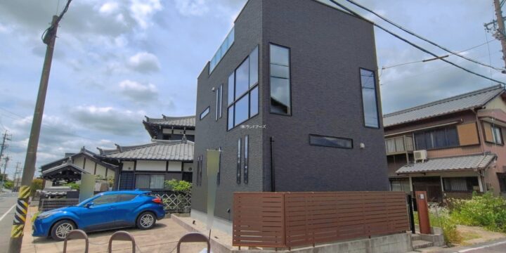 瀬戸市市場町 1