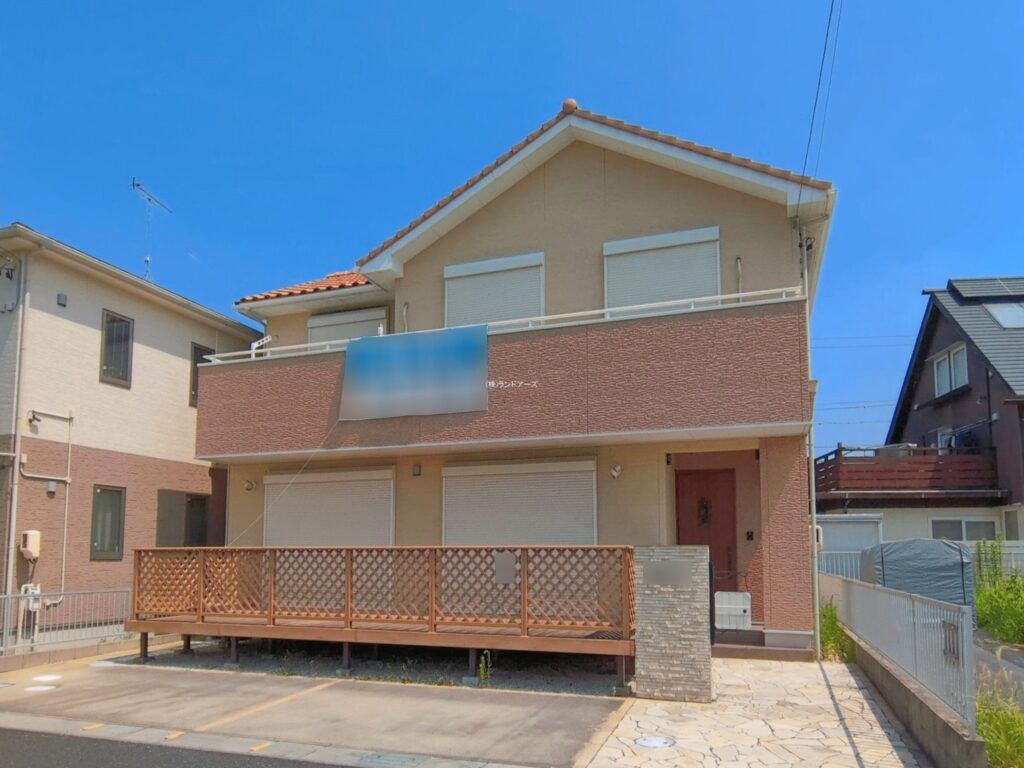 知立市山屋敷町霞山 1