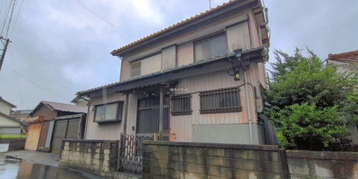 常滑市山方町8丁目 1