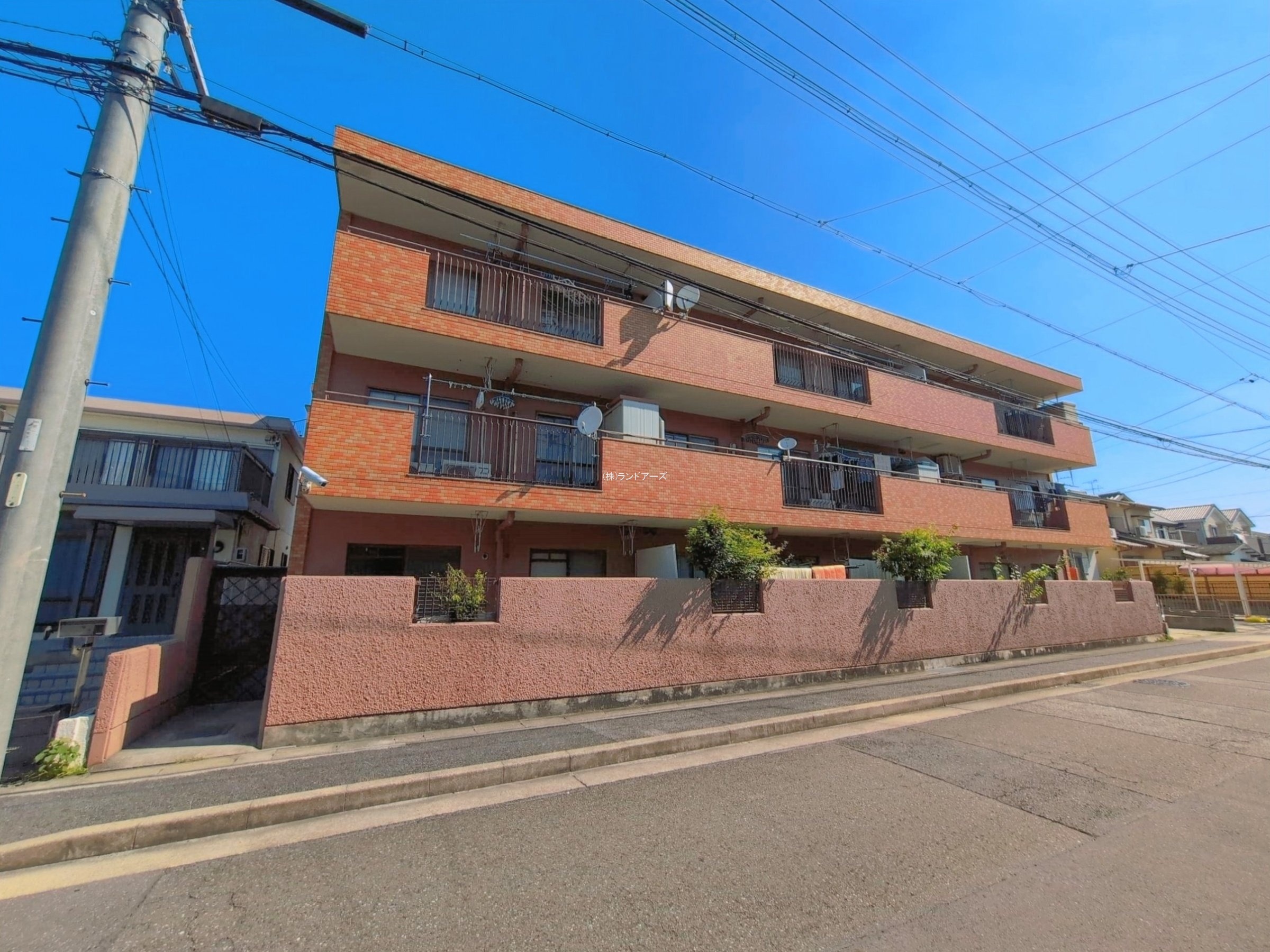 ライオンズマンション左京山S棟 1 - 株式会社ランドアーズ|名古屋の一戸建て(建売・中古戸建)・中古マンション・賃貸管理・不動産売却 ライオンズマンション左京山S棟 1